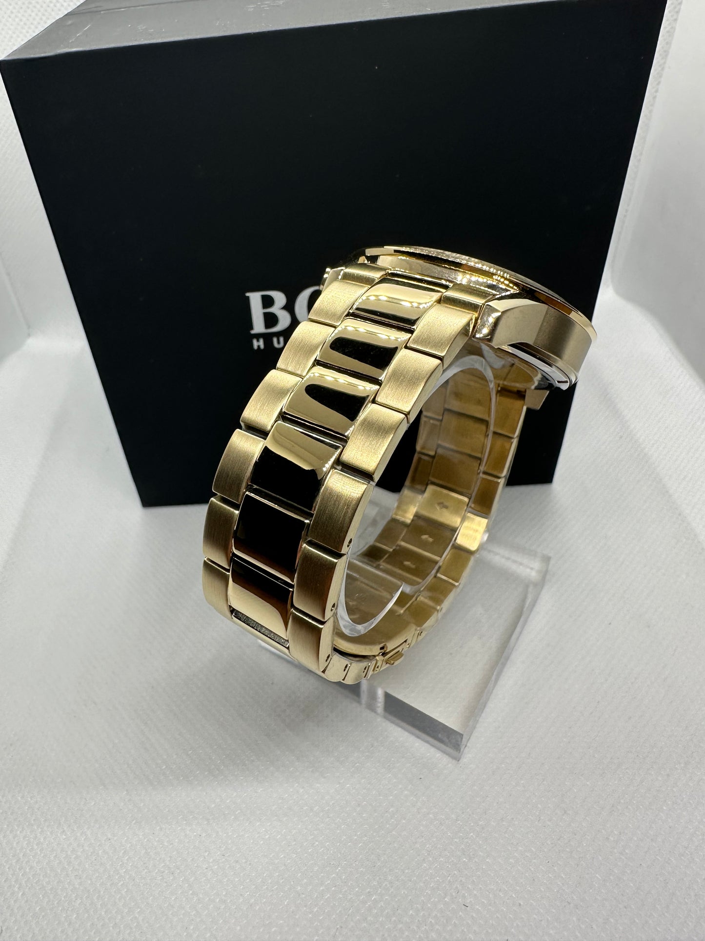 HB1513923 Men’s Chronograph Watch – Sophisticated Green Dial with Stainless Steel Case