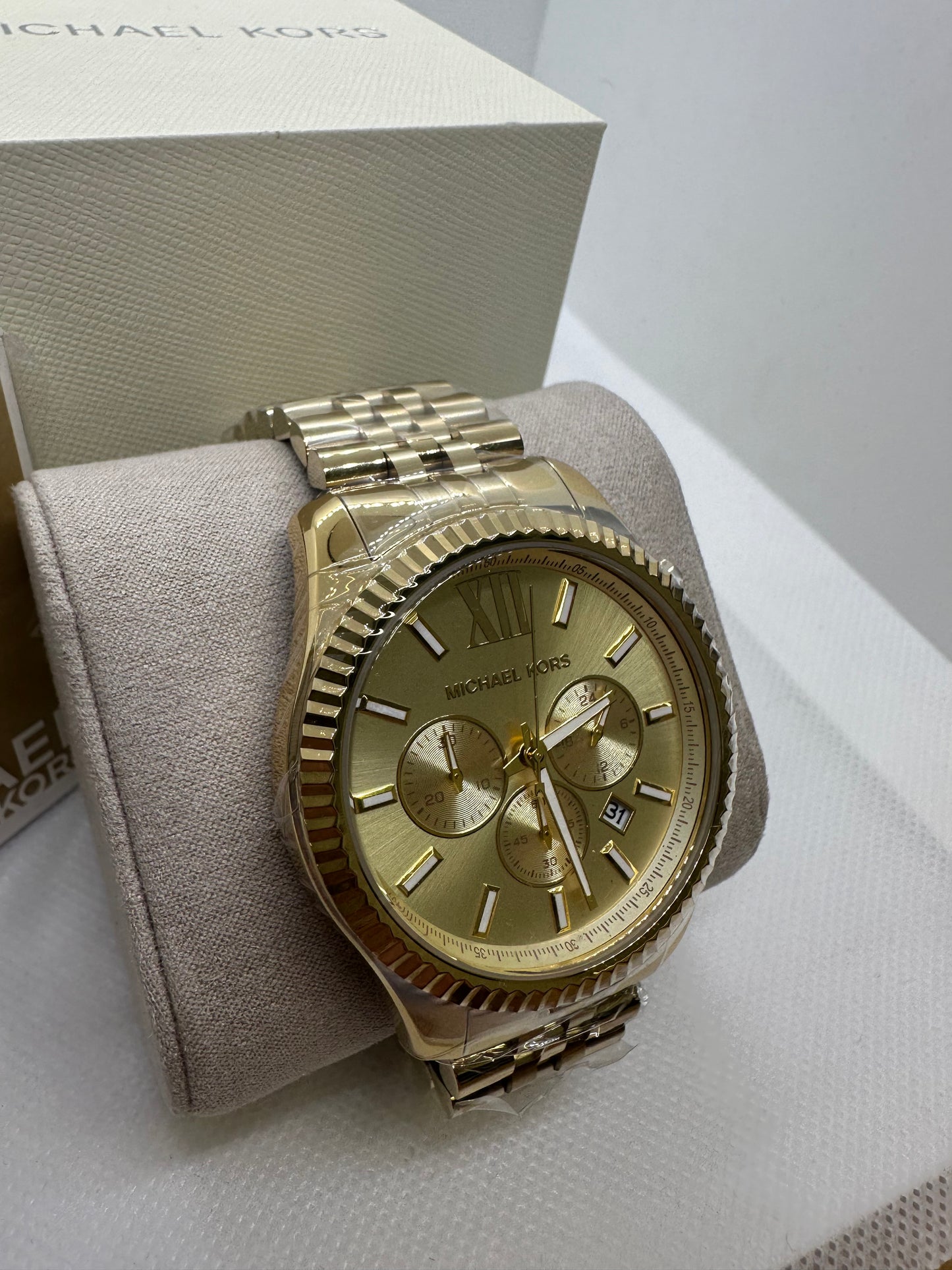 MK8281 Men’s Chronograph Watch – Gold-Tone Stainless Steel with Champagne Dial