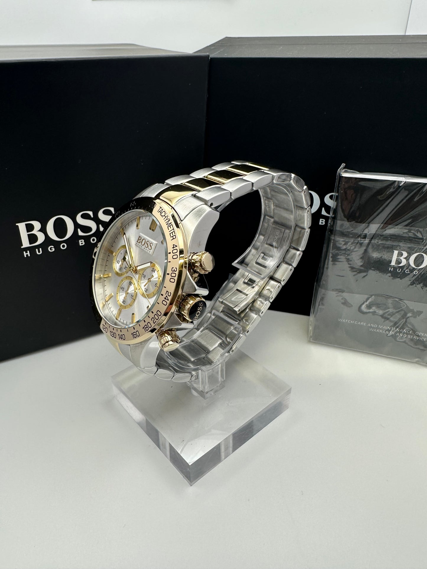 HB1512960 Two-Tone Gold Men’s Chronograph Watch – Classic White Dial with Stainless Steel Bracelet