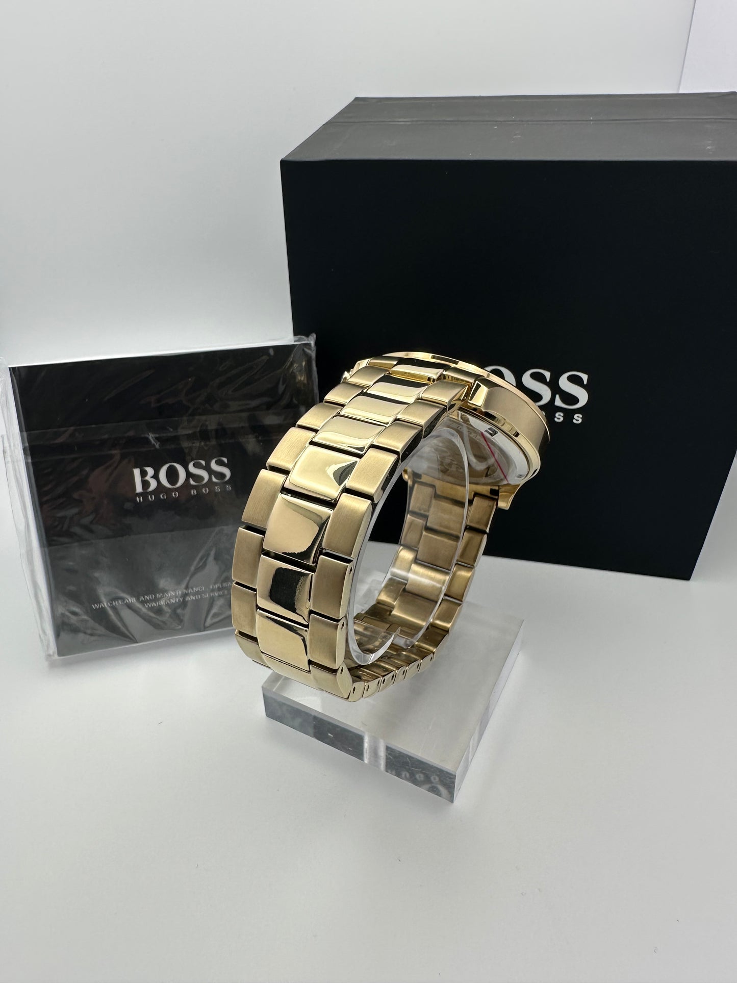 Men's HB1513340 Designer Chronograph Watch - Classic & Sophisticated