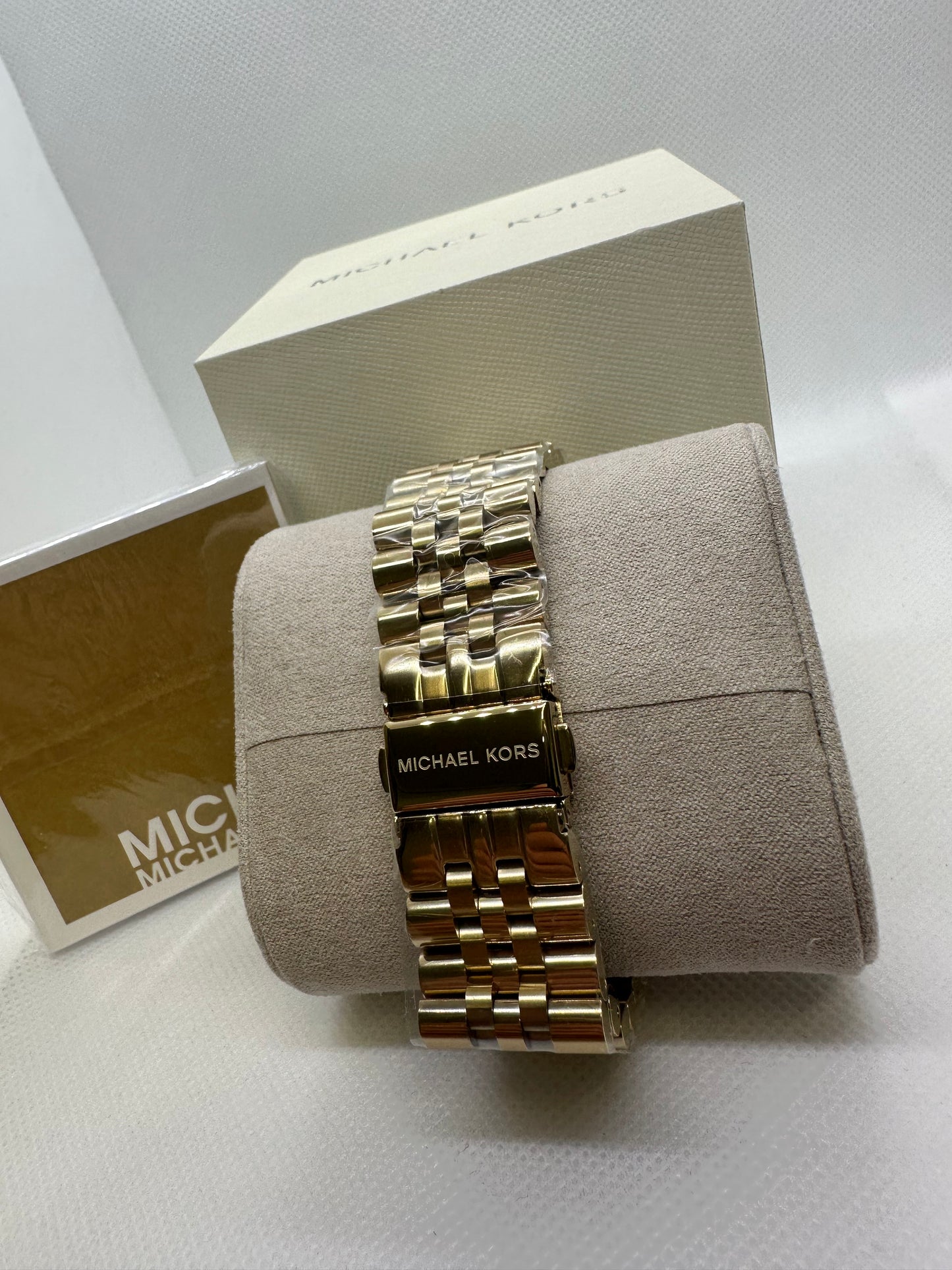 MK8281 Men’s Chronograph Watch – Gold-Tone Stainless Steel with Champagne Dial