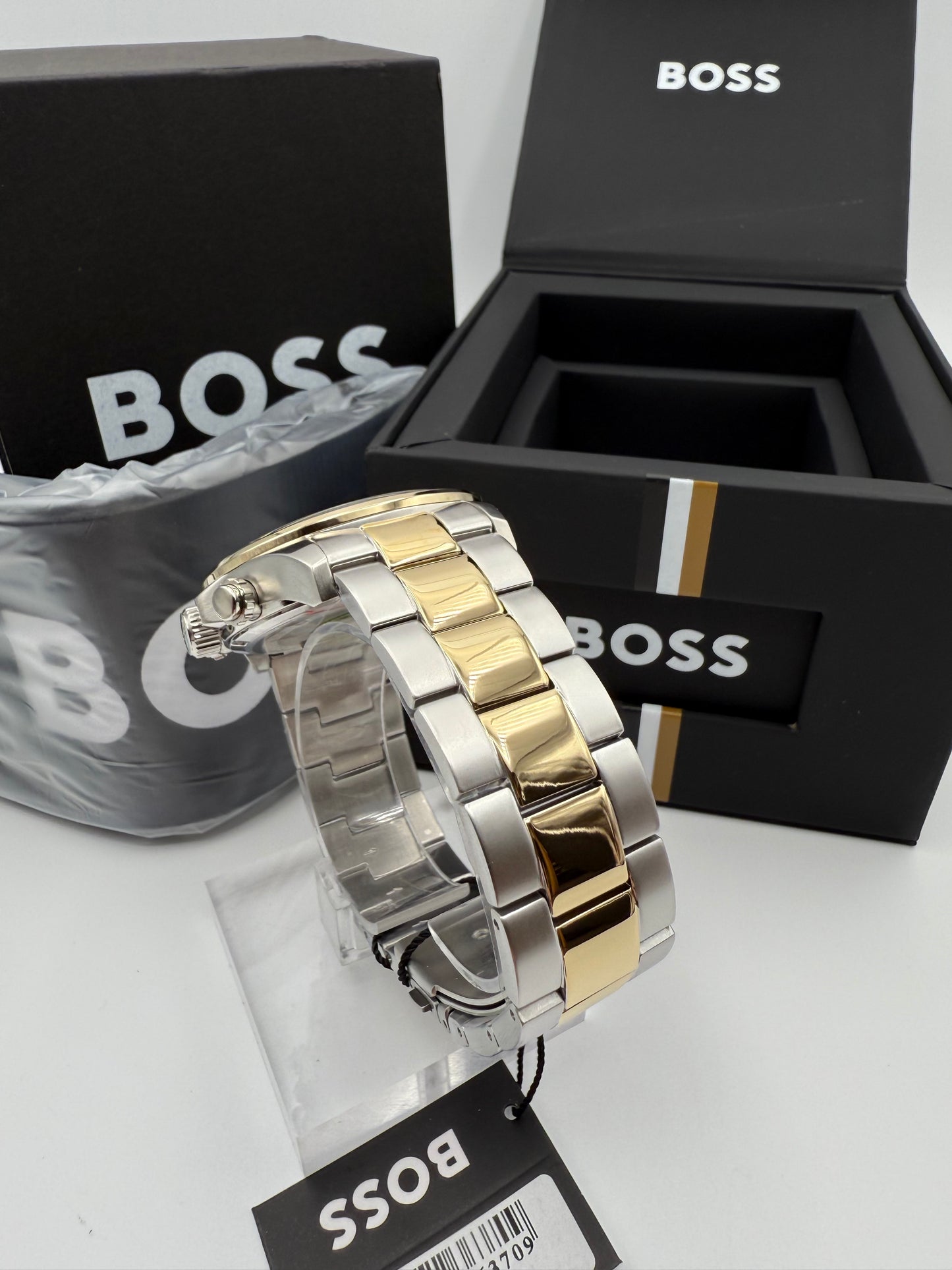 Stylish Men’s HB1513767 Two-Tone Chronograph Watch with a Durable Stainless Steel Bracelet