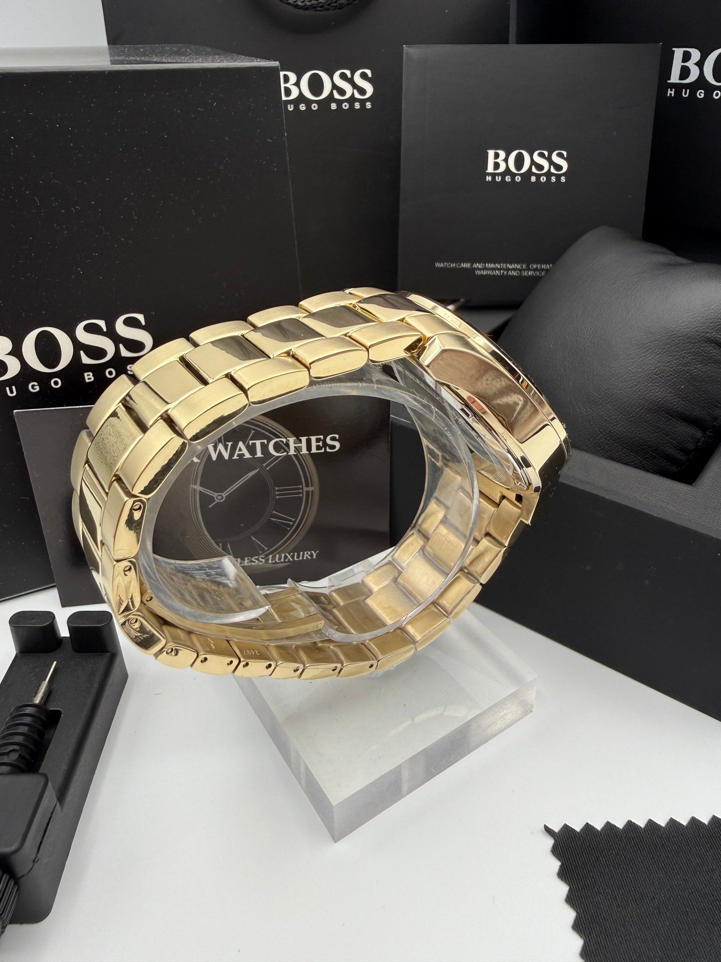 HB1513340 Ikon Blue Dial Gold Tone Chronograph Watch - Classic & Sophisticated
