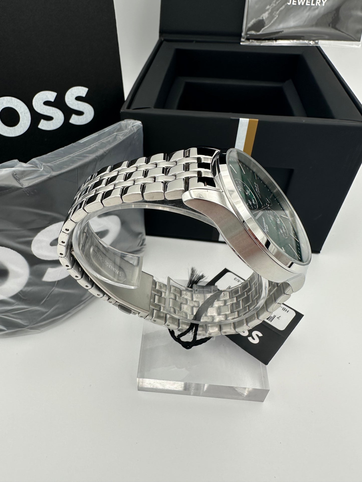 Boss 1513975 Green Dial Silver Tone Bracelet Stainless Steel Mens Chronograph Watch