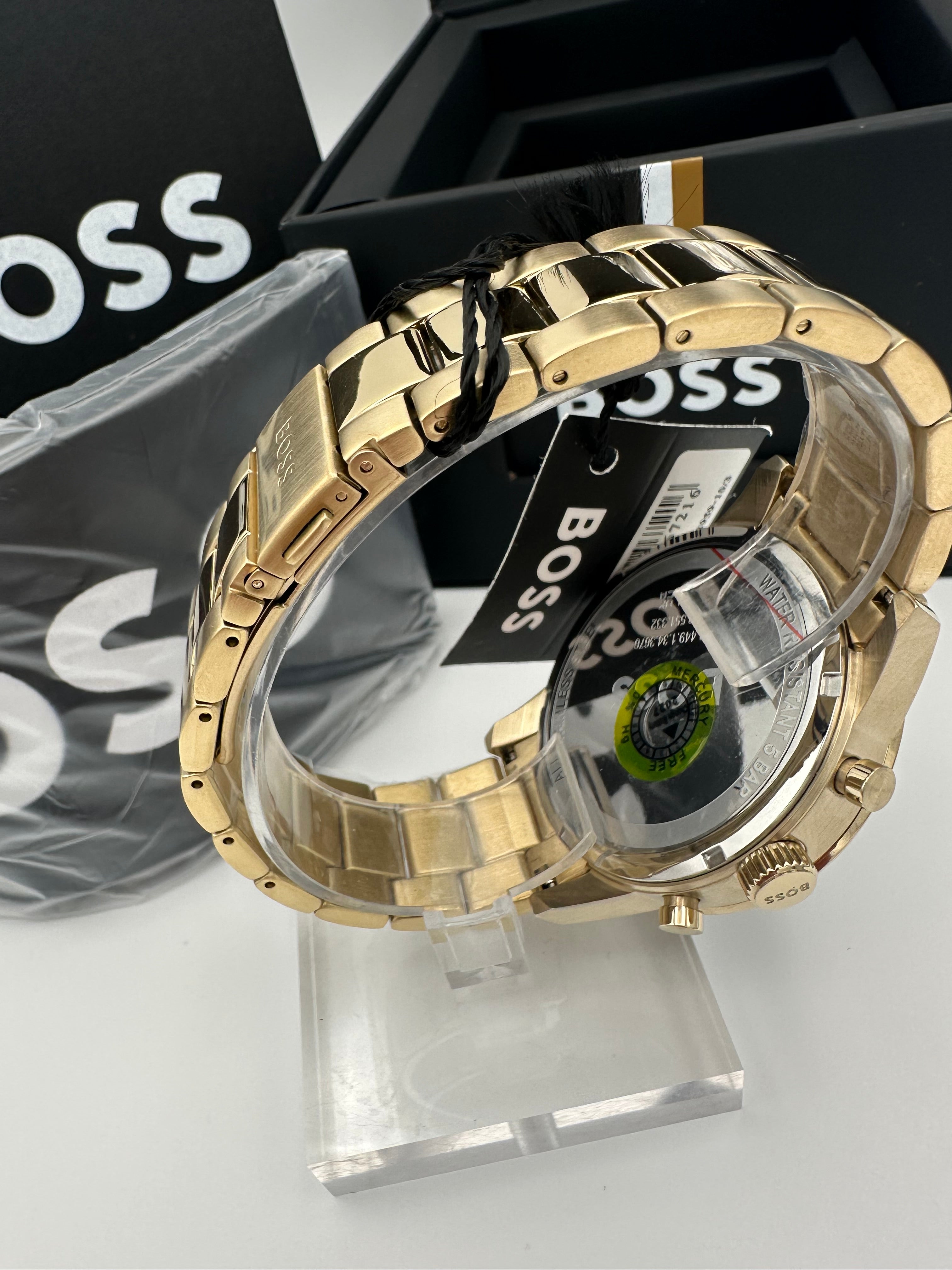 Boss 1513923 Men's Chronograph Watch – Sophisticated Green Dial